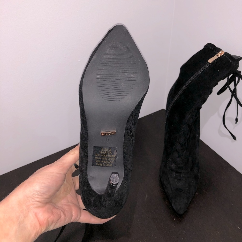 Heels - Picture 4 of 6